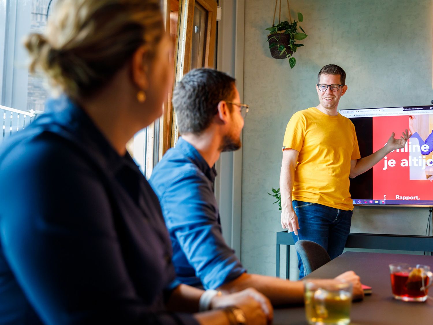 Monique, Tom en Pier praten over verhoging leads door marketing automations